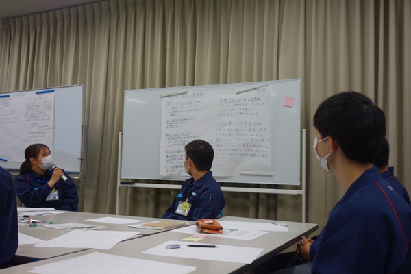 新入社員研修「ひらく」の様子