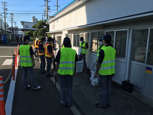 地域清掃活動の様子