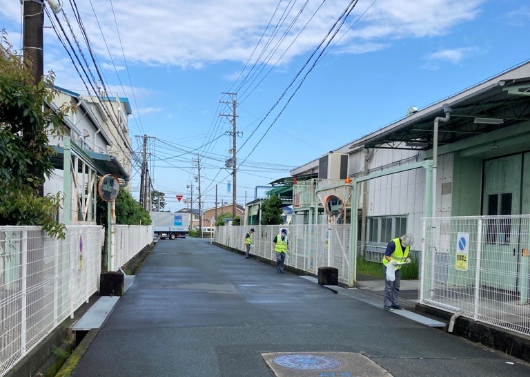 地域清掃活動の様子