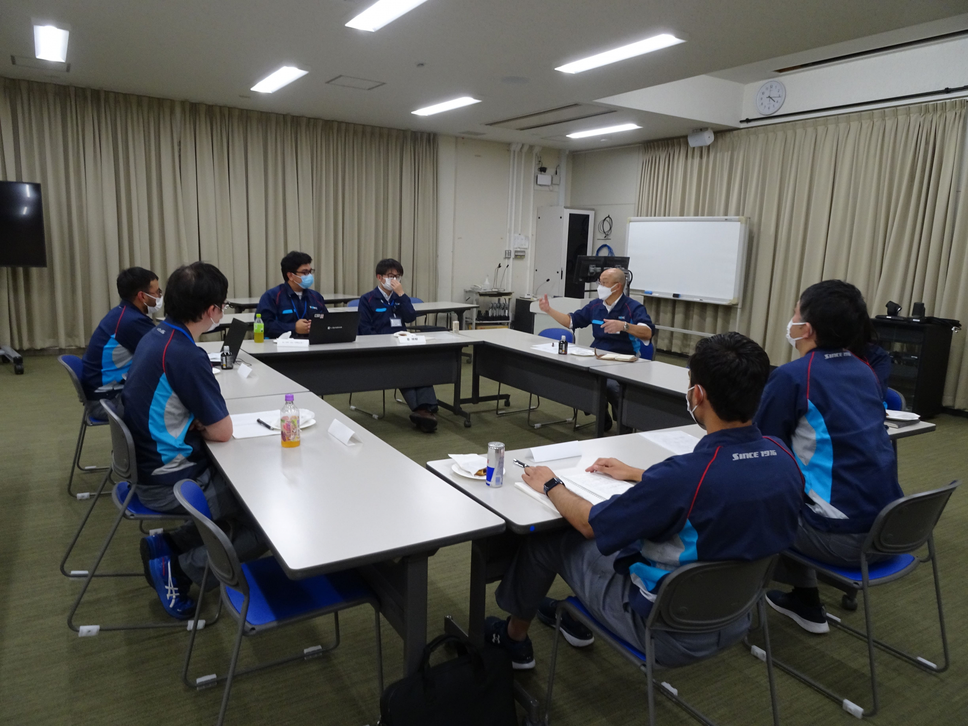 座談会の様子