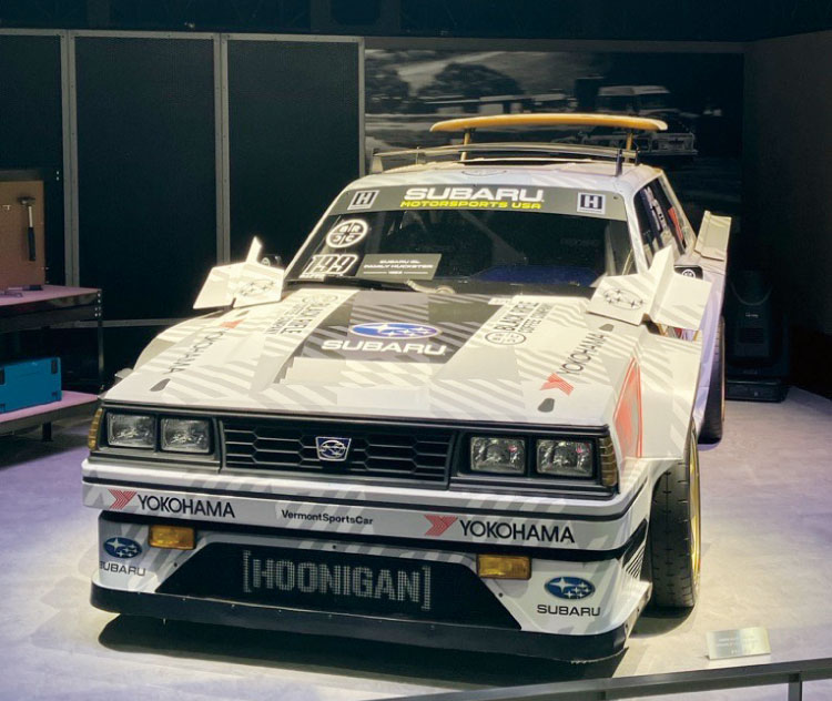 スバル1983年式レオーネの展示