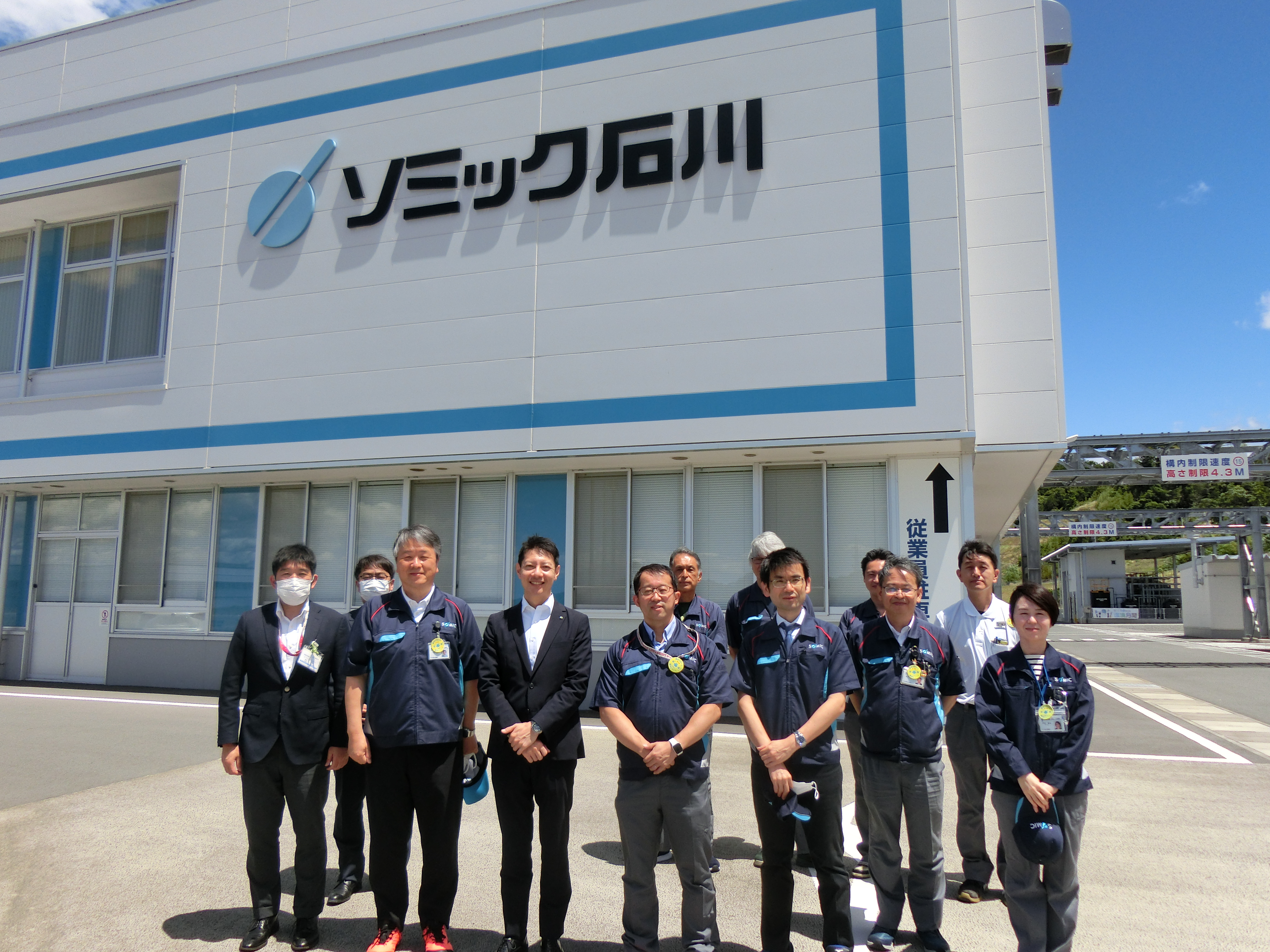 磐田市長がソミック石川 下野部工場をご見学