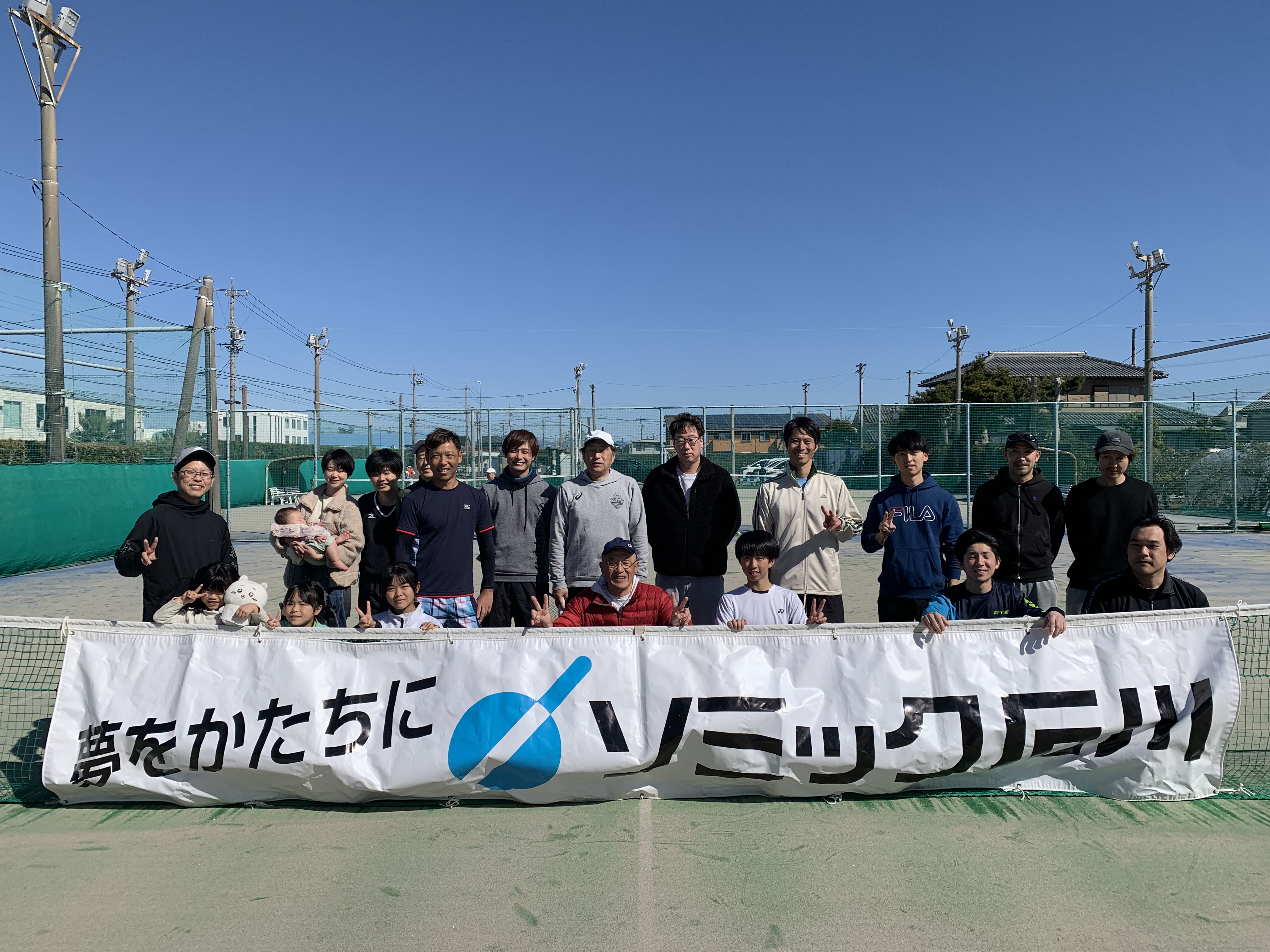 テニス部　～新型コロナ明け3年ぶりに快音響く～