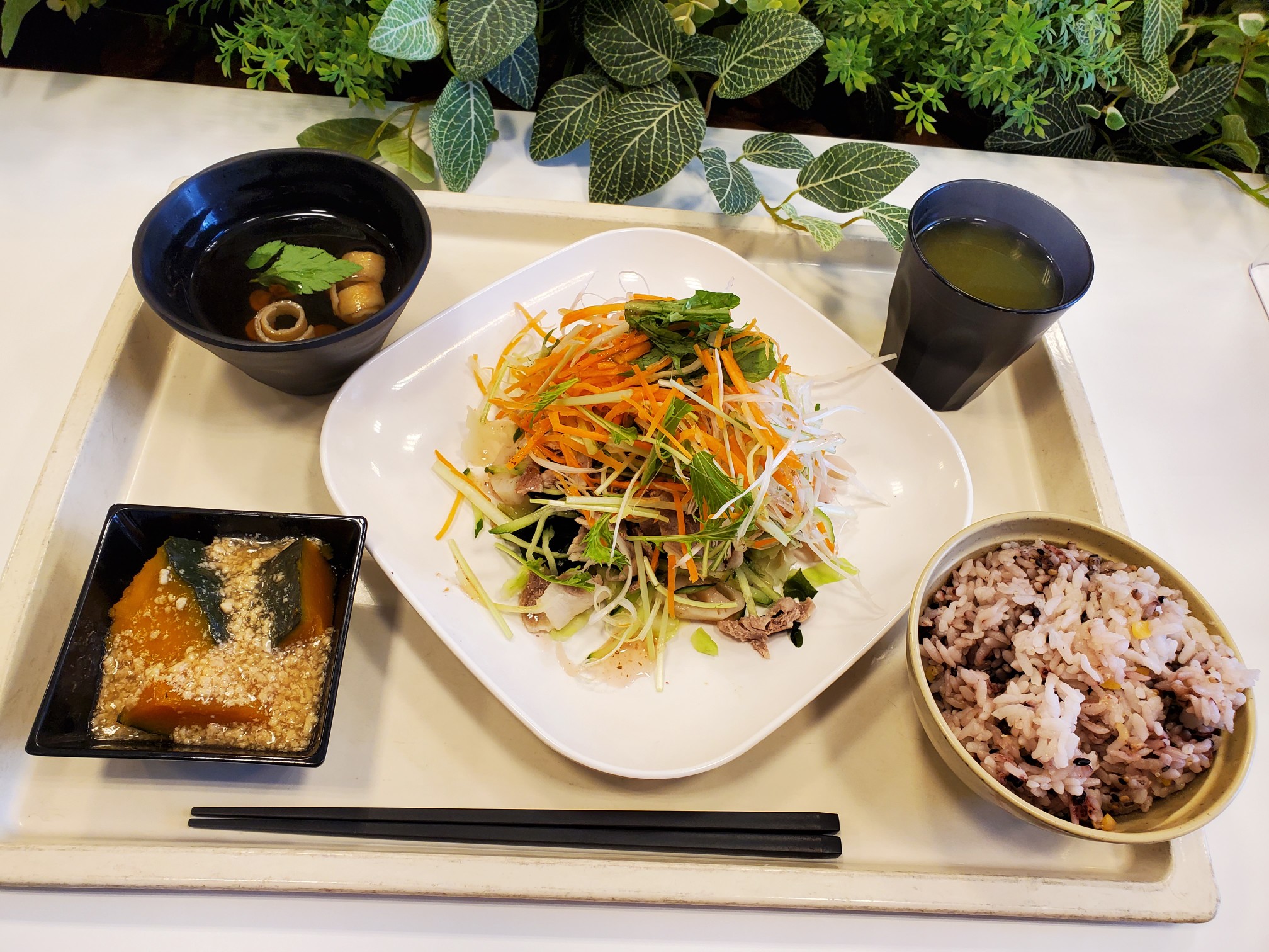 健康月間！働きやすい環境と健康な身体づくりを促進